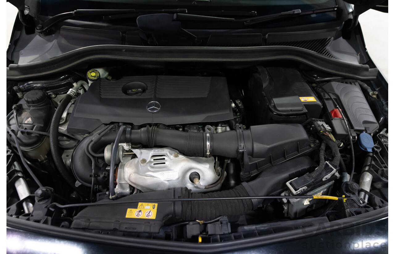 02/2016 Mercedes-Benz B250 4Matic (AWD) 246 MY16 5d Hatchback Cosmos Black Metallic Turbo 2.0L