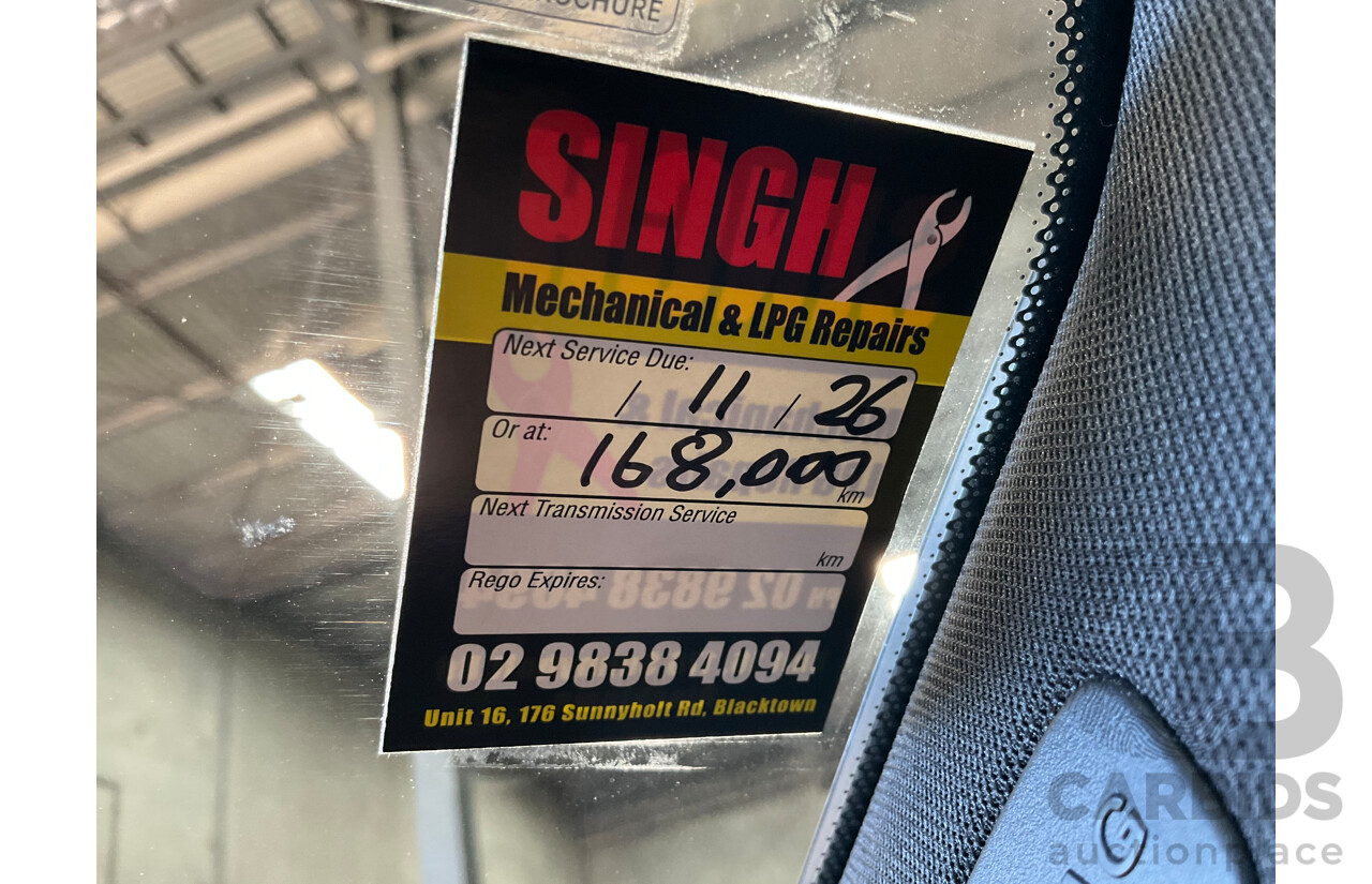 02/2016 Mercedes-Benz B250 4Matic (AWD) 246 MY16 5d Hatchback Cosmos Black Metallic Turbo 2.0L