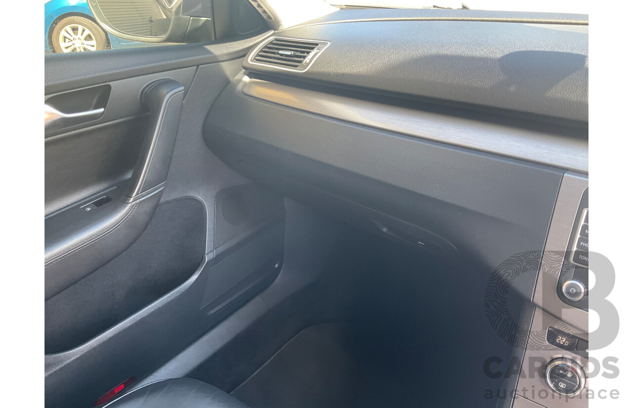 10/2013 Volkswagen Passat 118 TSI 3C MY14 4d Sedan Iceland Grey Pearl Turbo 1.8L