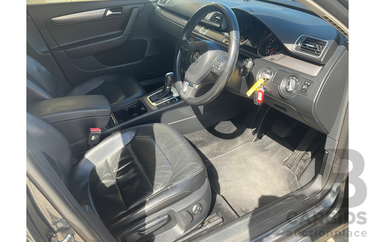 10/2013 Volkswagen Passat 118 TSI 3C MY14 4d Sedan Iceland Grey Pearl Turbo 1.8L