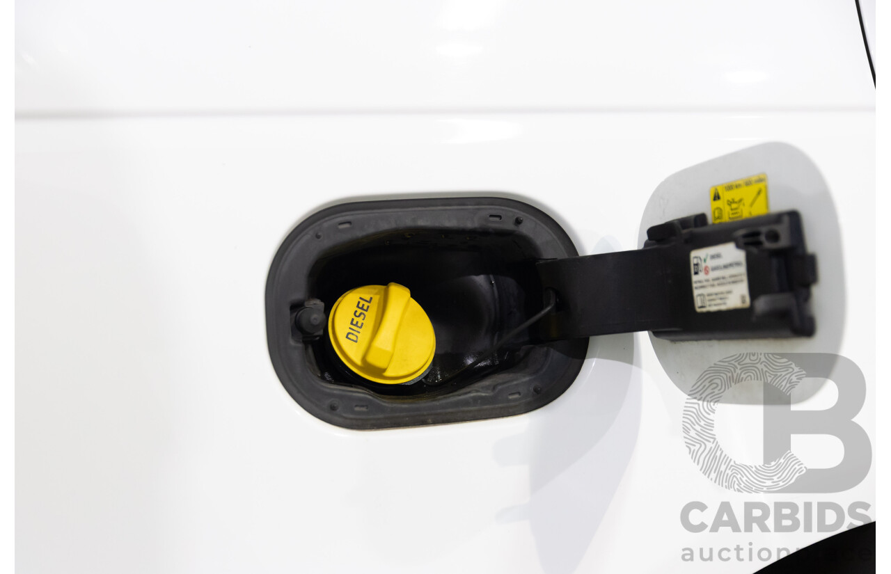 6/2014 Land Rover Range Rover Vogue TDV6 LG MY14.5 4d Wagon Fuji White Twin Turbo Diesel V6 3.0L