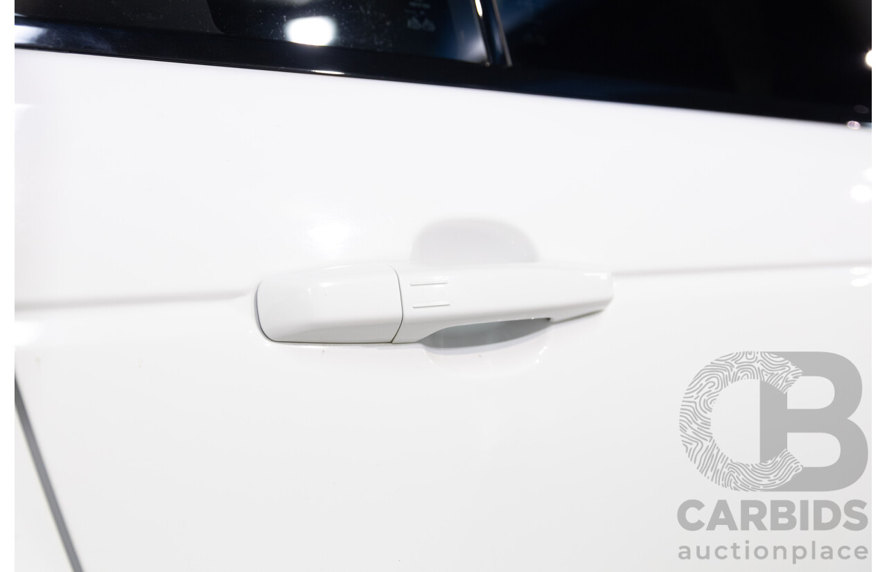 6/2014 Land Rover Range Rover Vogue TDV6 LG MY14.5 4d Wagon Fuji White Twin Turbo Diesel V6 3.0L