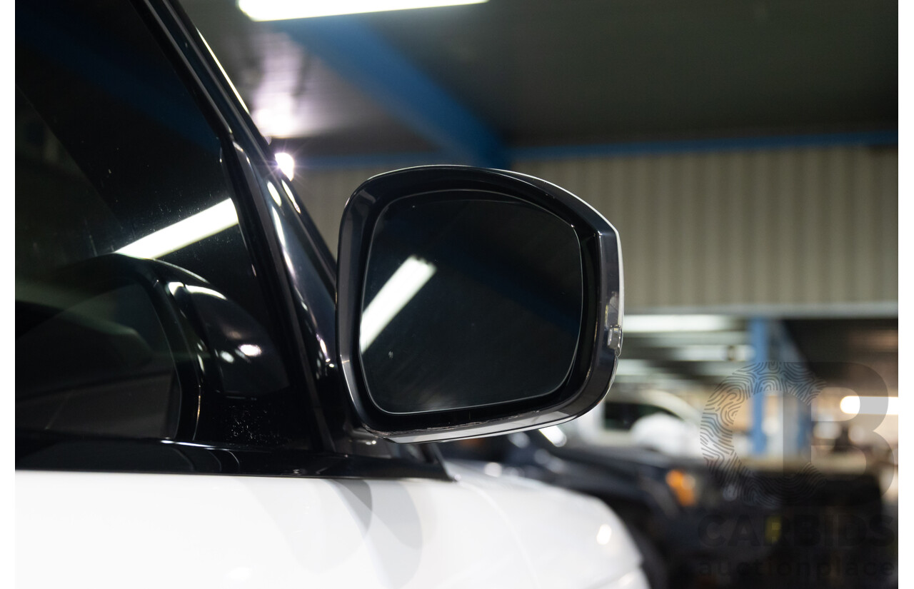 6/2014 Land Rover Range Rover Vogue TDV6 LG MY14.5 4d Wagon Fuji White Twin Turbo Diesel V6 3.0L