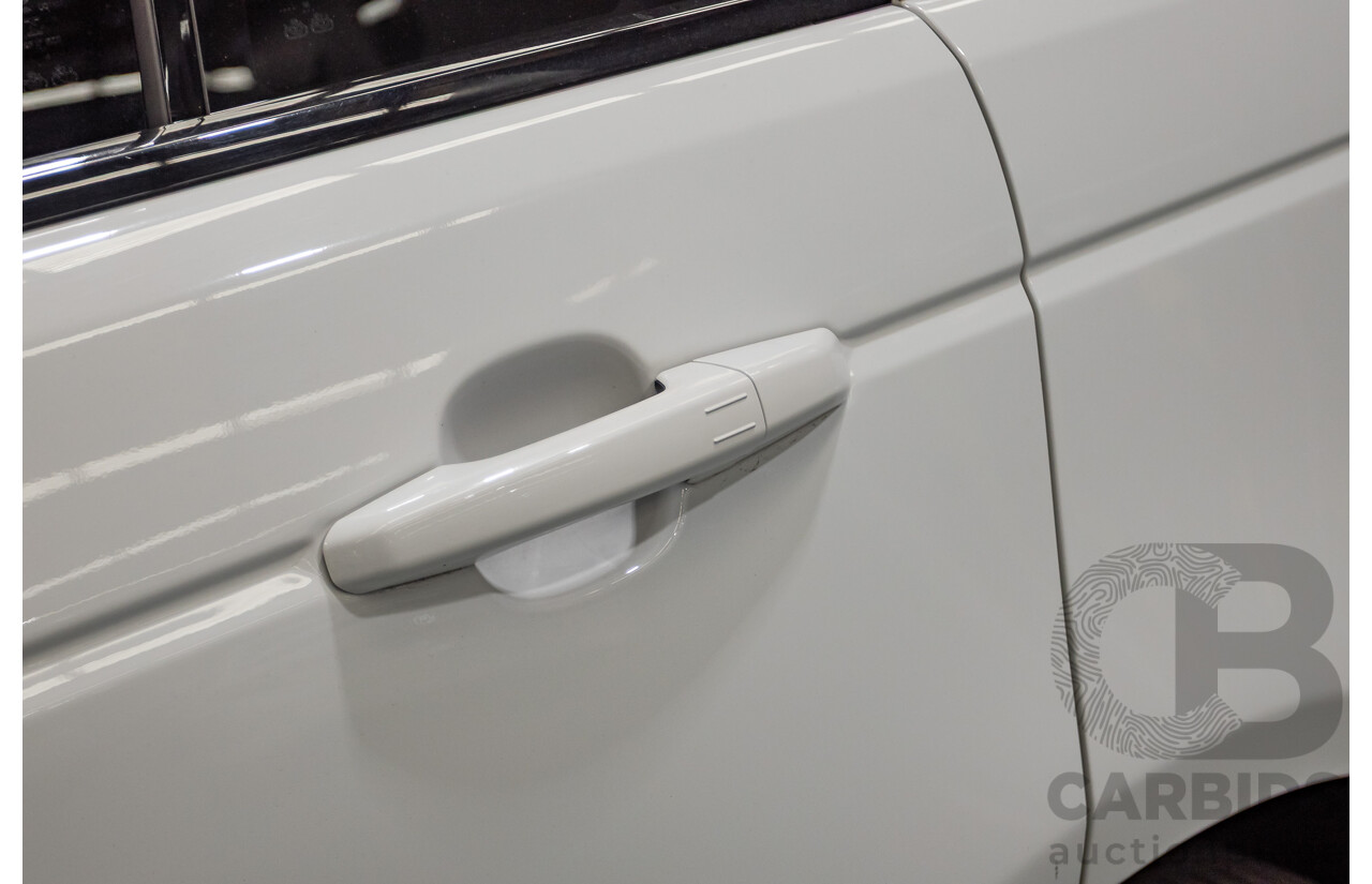 6/2014 Land Rover Range Rover Vogue TDV6 LG MY14.5 4d Wagon Fuji White Twin Turbo Diesel V6 3.0L