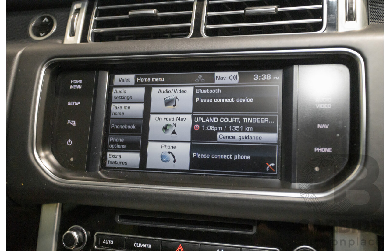 6/2014 Land Rover Range Rover Vogue TDV6 LG MY14.5 4d Wagon Fuji White Twin Turbo Diesel V6 3.0L