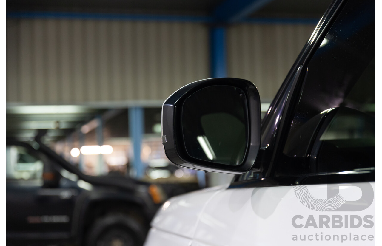 6/2014 Land Rover Range Rover Vogue TDV6 LG MY14.5 4d Wagon Fuji White Twin Turbo Diesel V6 3.0L