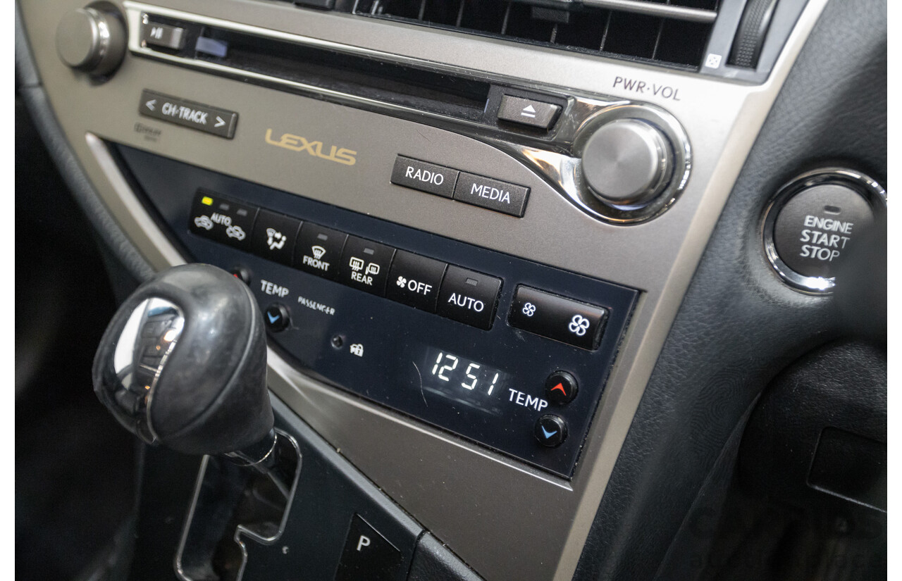 9/2013 Lexus RX350 Luxury GGL15R MY12 4d Wagon White Pearl V6 3.5L