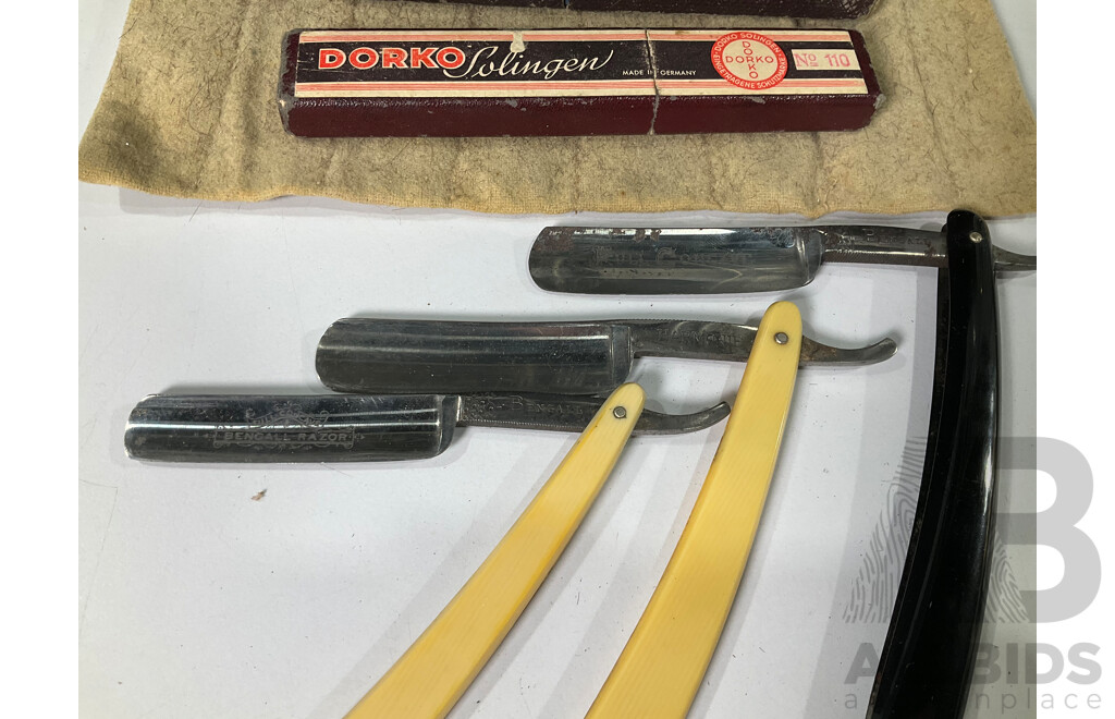 1960's Barber's 'Cut Throat' Razor Set