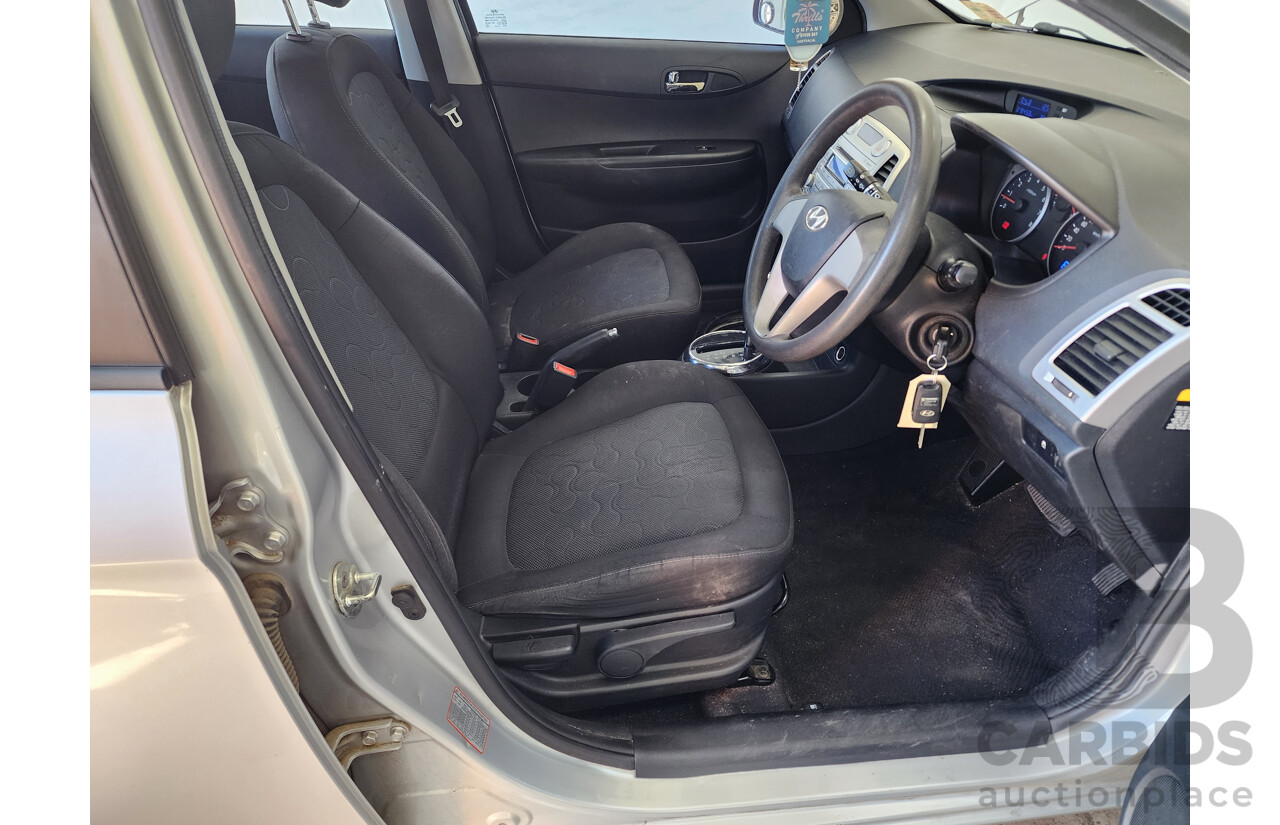 5/2011 Hyundai i20 Active PB MY11 5d Hatchback Silver 1.4L