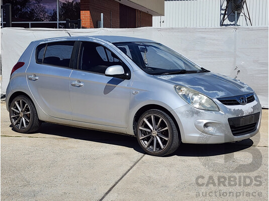 5/2011 Hyundai i20 Active PB MY11 5d Hatchback Silver 1.4L