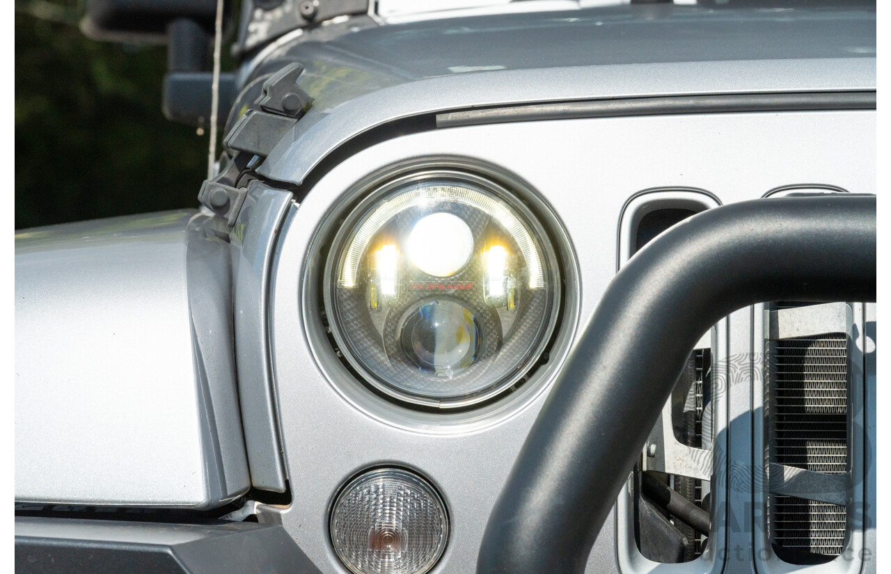 1/2018 Jeep Wrangler Unlimited Overland (4x4) JK MY18 4D Hardtop Billet Silver Metallic V8 5.7L