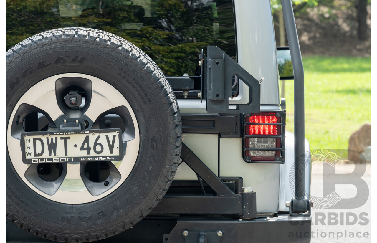 1/2018 Jeep Wrangler Unlimited Overland (4x4) JK MY18 4D Hardtop Billet Silver Metallic V8 5.7L