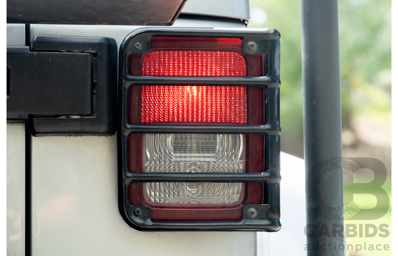 1/2018 Jeep Wrangler Unlimited Overland (4x4) JK MY18 4D Hardtop Billet Silver Metallic V8 5.7L