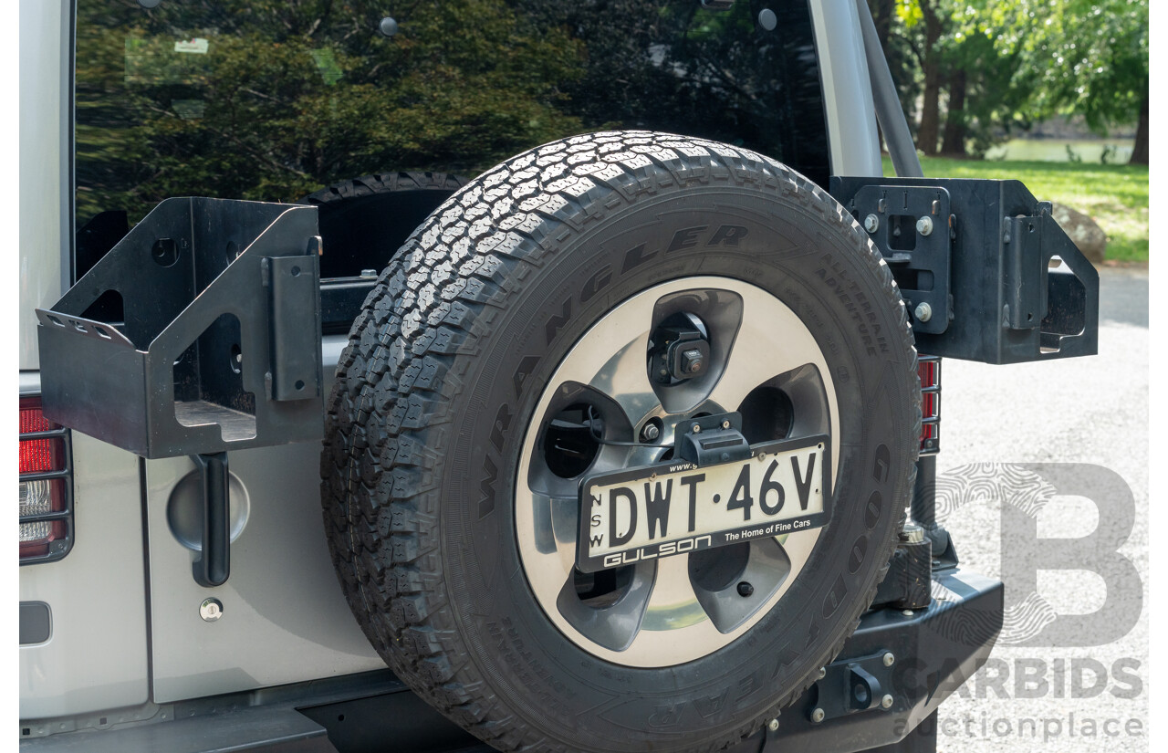 1/2018 Jeep Wrangler Unlimited Overland (4x4) JK MY18 4D Hardtop Billet Silver Metallic V8 5.7L