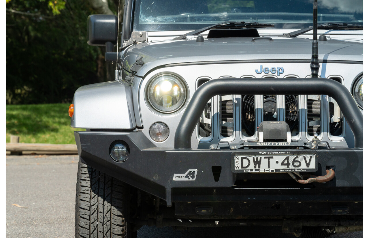 1/2018 Jeep Wrangler Unlimited Overland (4x4) JK MY18 4D Hardtop Billet Silver Metallic V8 5.7L