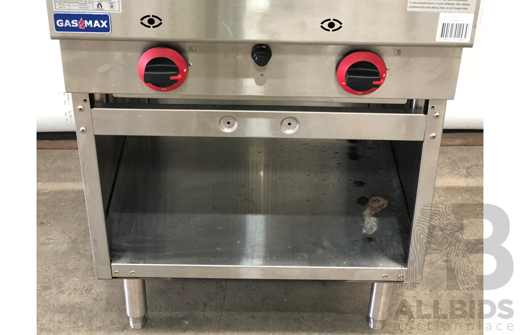 Gasmax Benchtop Natural Gas/LPG Combo 1/2 Char Grill & 1/2 Griddle with Stainless Steel Stand