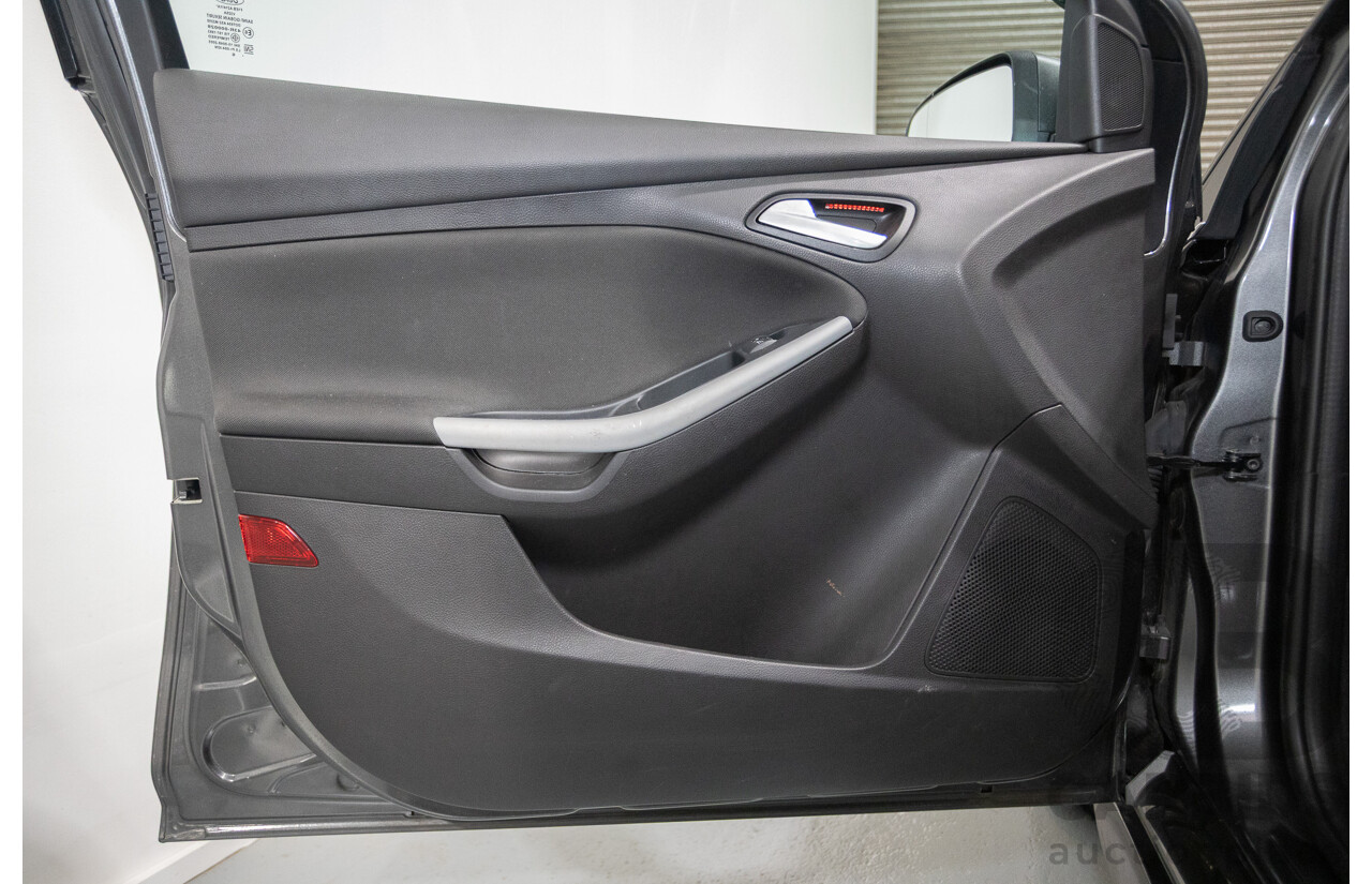 8/2016 Ford Focus Sport LZ 5D Hatchback Magnetic Grey Turbo 1.5L