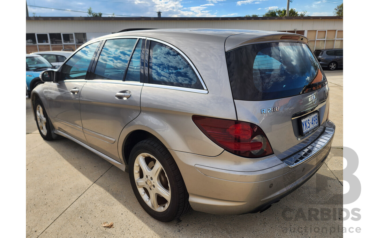 12/2007 Mercedes-Benz R 280 CDI (rwd) 251 MY08 4d Wagon Silver 3.0L
