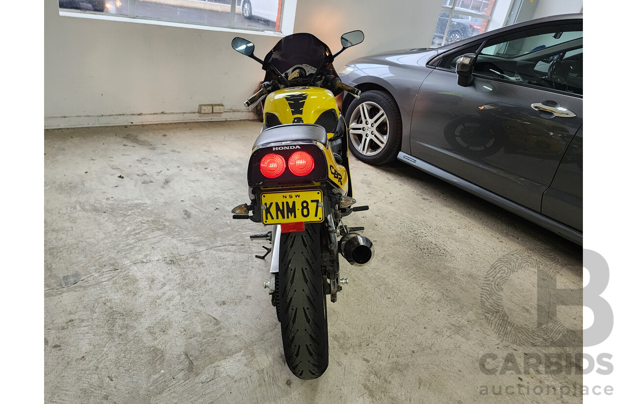 12/1997 Honda CBR 250RR Sport bike 250cc Yellow