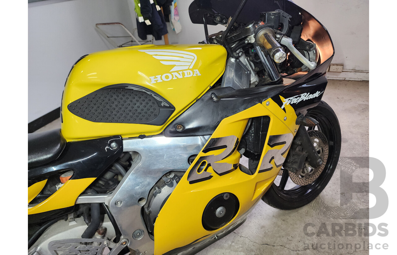 12/1997 Honda CBR 250RR Sport bike 250cc Yellow