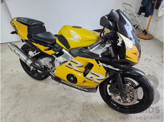12/1997 Honda CBR 250RR Sport bike 250cc Yellow