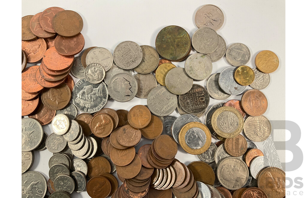 Collection of Vintage International Coins Including Australian Pennies, One and Two Cents, United Kingdom, France, Fiji, USA, China - Approximately 1.9 Kilograms