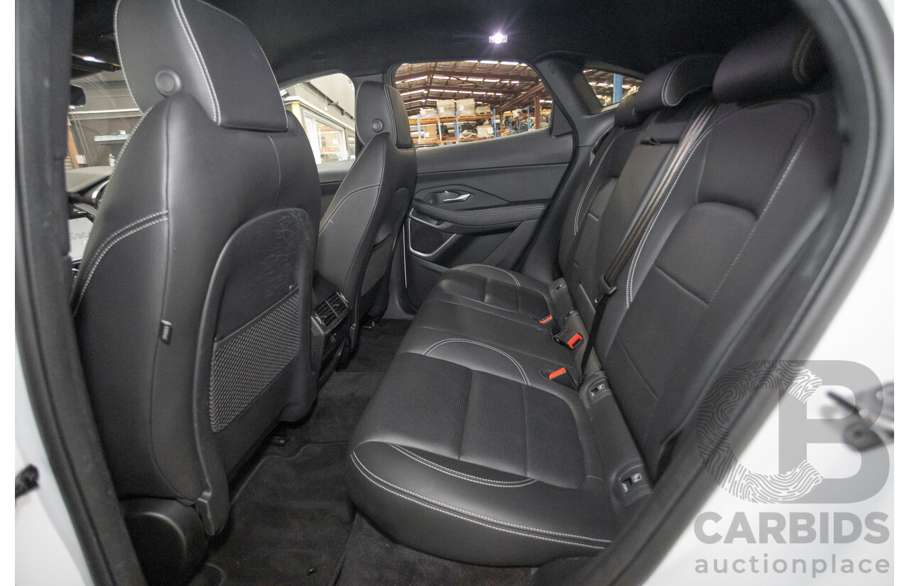 10/2022 Jaguar E-Pace P250 R-Dynamic SE (AWD) X540 MY23 4D Wagon Polaris White Turbo 2.0L - 183kW