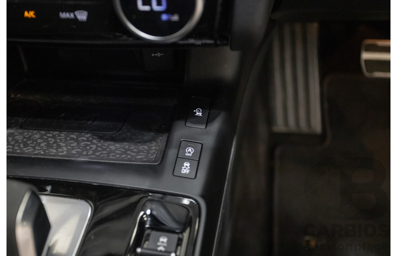 10/2022 Jaguar E-Pace P250 R-Dynamic SE (AWD) X540 MY23 4D Wagon Polaris White Turbo 2.0L - 183kW