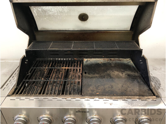 1663269 · Alfresco Six Burner LPG Barbecue with Wok Burner