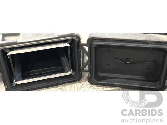SKB Equipment Heavy Duty Road Case with 19 Inch Rackmounting