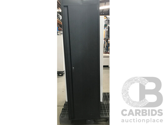 1663291 · Single Door Storage Cabinet
