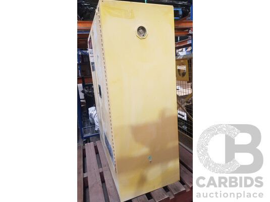 1663303 · Flammable Liquids Storage Cabinet