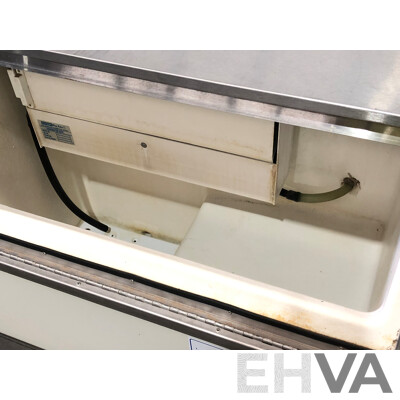 Stuart - Kleer Kube Free Standing Ice Maker