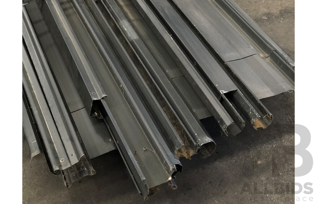 Selection of Aluminium Fencing Components