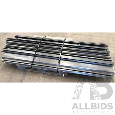 Selection of Aluminium Fencing Components