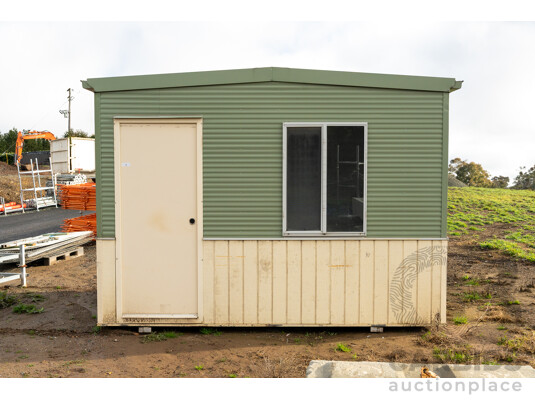 1663448 · Demountable/Movable Building - Approximately 9 Square Meters