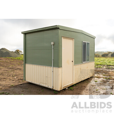 Demountable/Movable Building - Approximately 9 Square Meters
