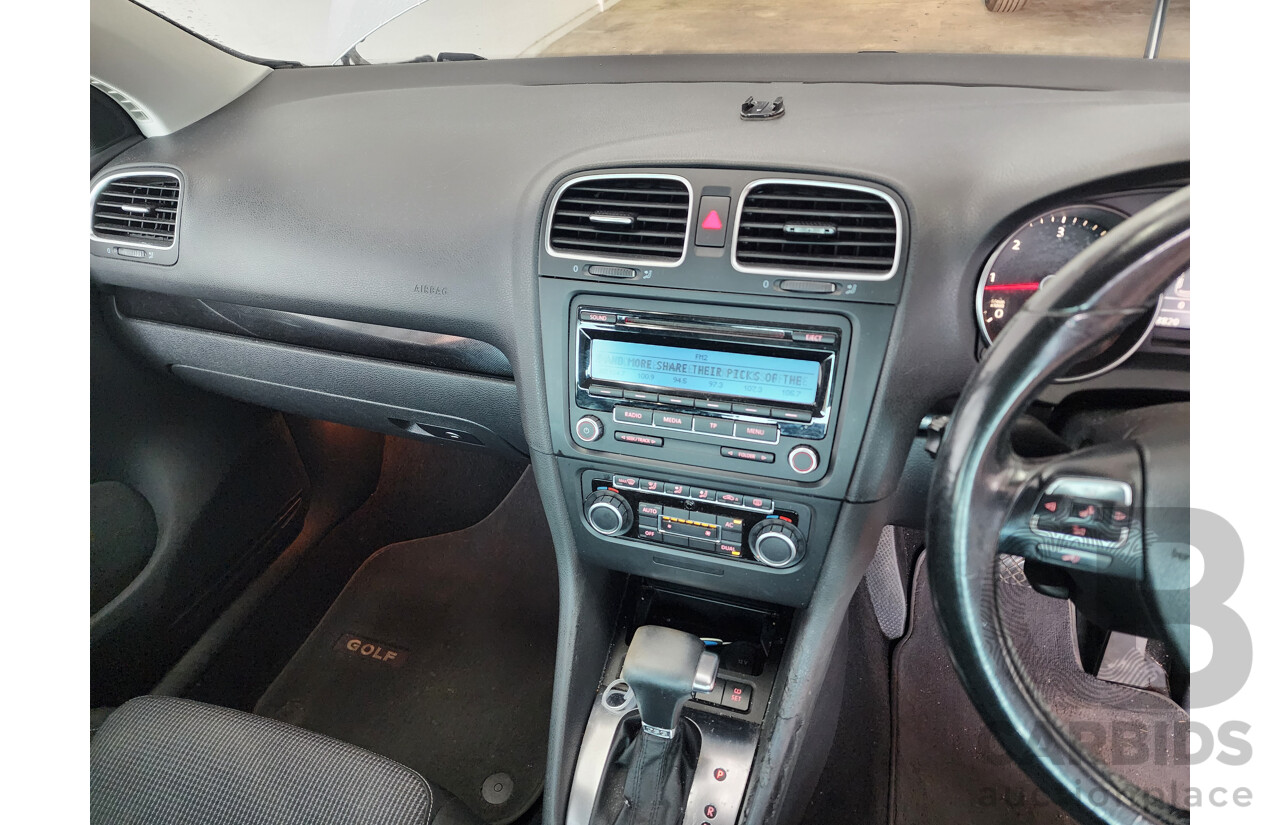 2/2009 Volkswagen Golf 2.0 TDI 1K MY09 5d Hatchback Silver 2.0L