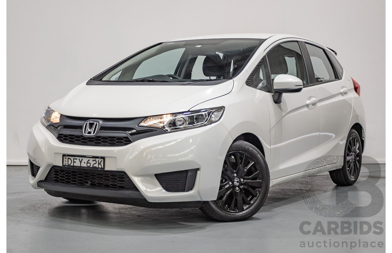 03/2016 Honda Jazz VTi GK MY16 5D Hatchback Orchid White Pearl 1.5L