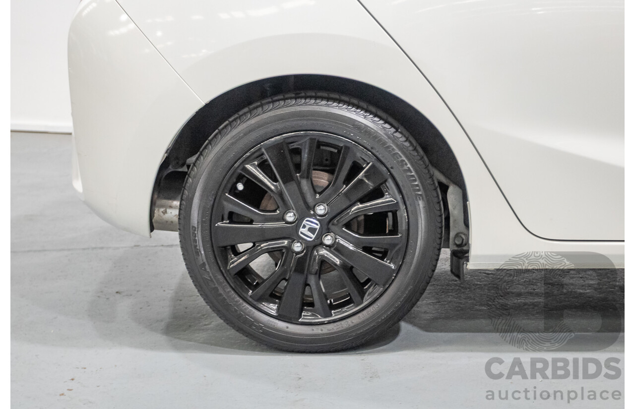 03/2016 Honda Jazz VTi GK MY16 5D Hatchback Orchid White Pearl 1.5L