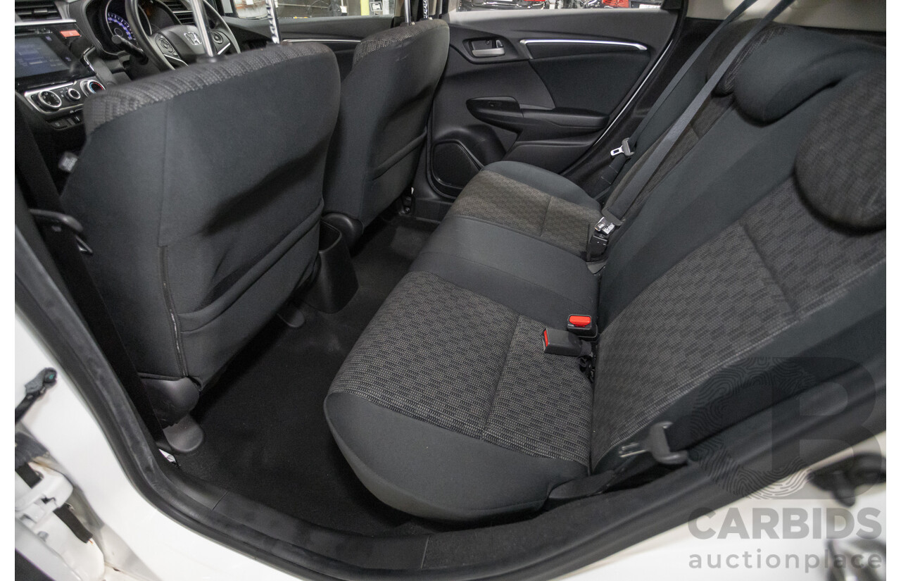 03/2016 Honda Jazz VTi GK MY16 5D Hatchback Orchid White Pearl 1.5L