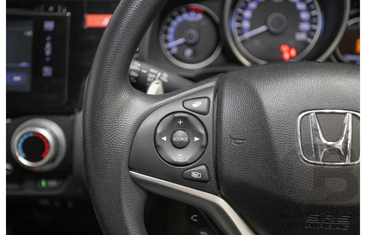 03/2016 Honda Jazz VTi GK MY16 5D Hatchback Orchid White Pearl 1.5L