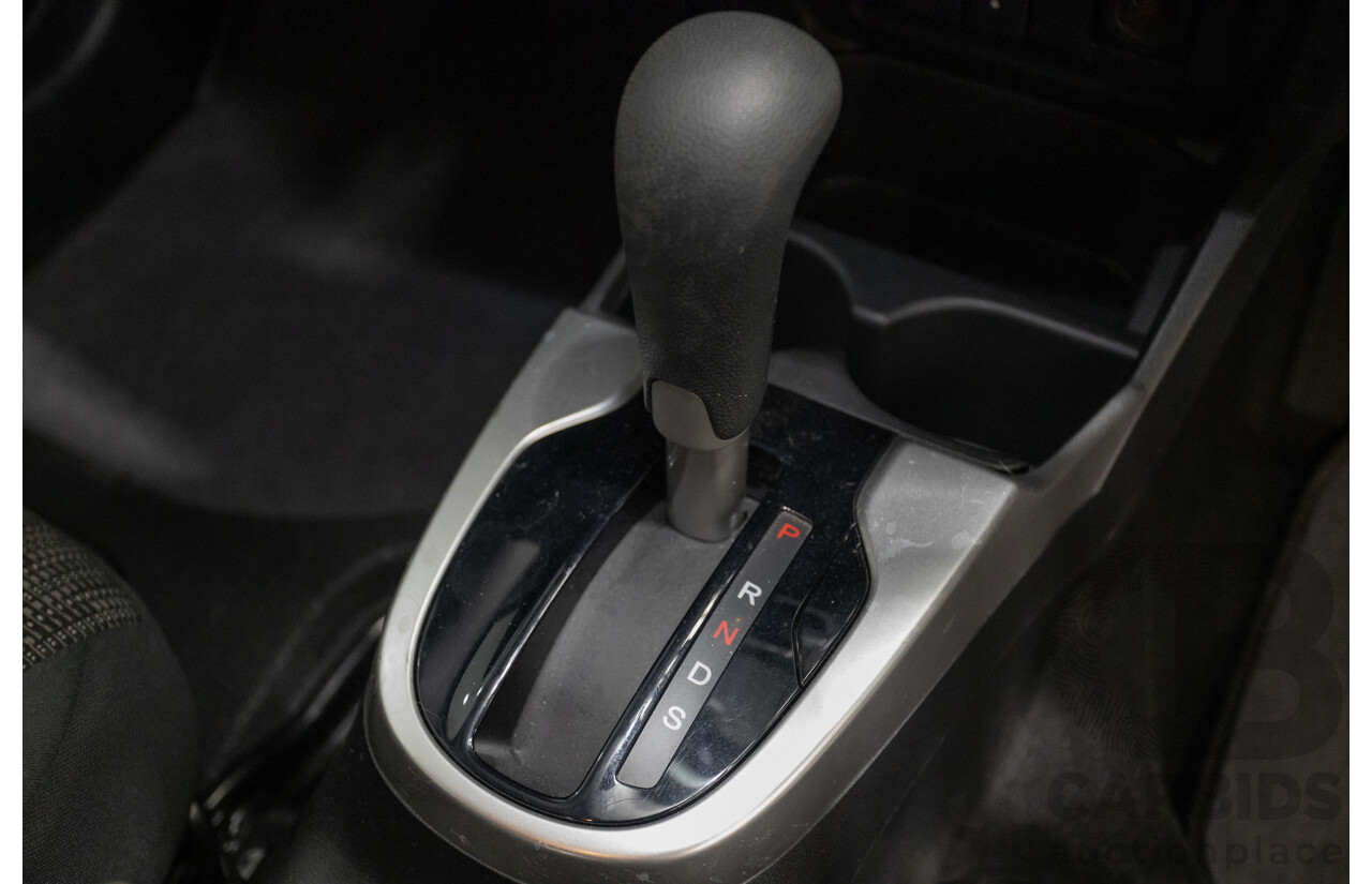 03/2016 Honda Jazz VTi GK MY16 5D Hatchback Orchid White Pearl 1.5L