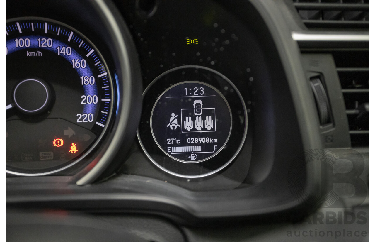 03/2016 Honda Jazz VTi GK MY16 5D Hatchback Orchid White Pearl 1.5L