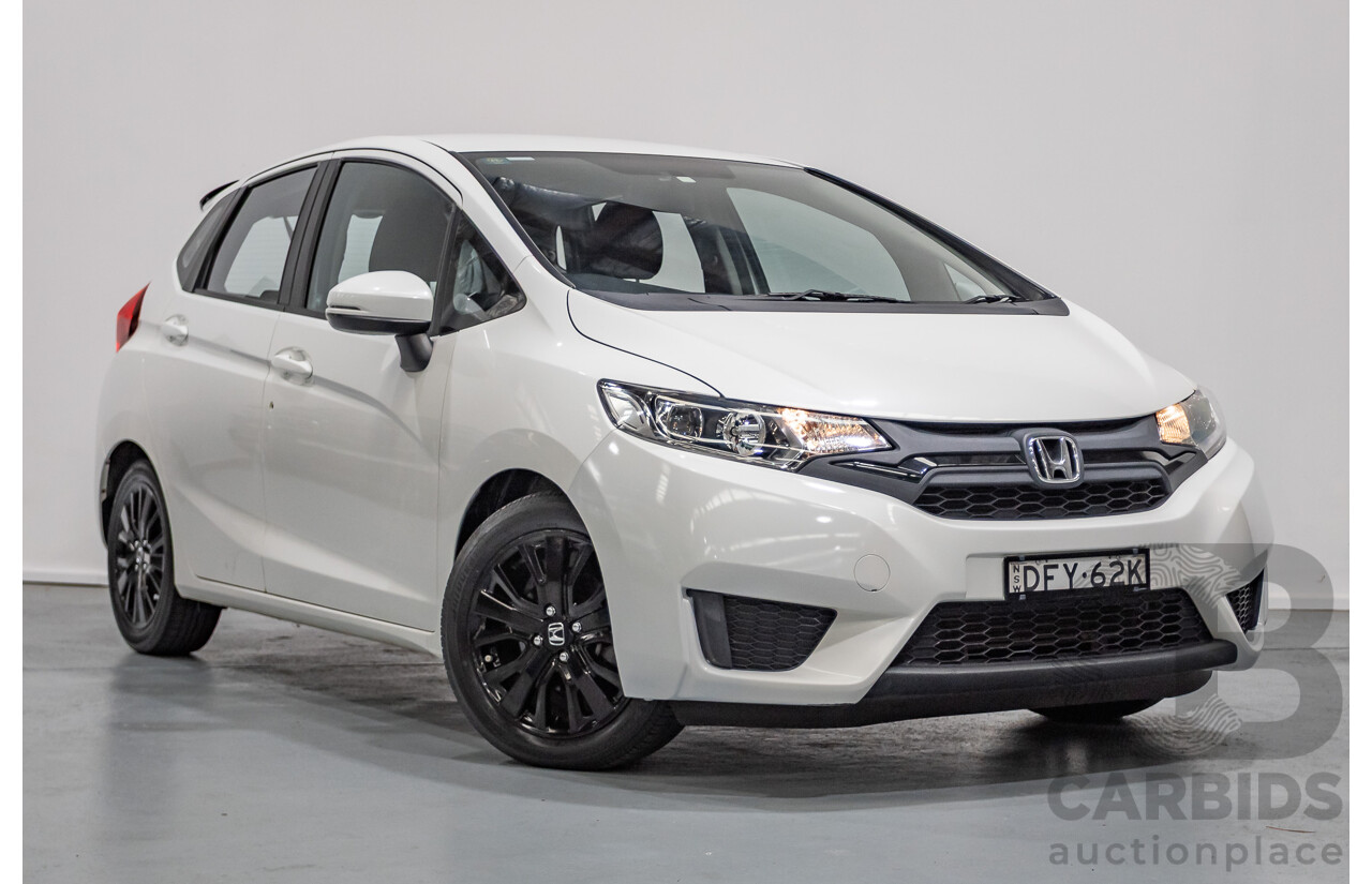 03/2016 Honda Jazz VTi GK MY16 5D Hatchback Orchid White Pearl 1.5L