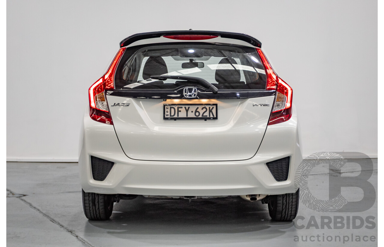 03/2016 Honda Jazz VTi GK MY16 5D Hatchback Orchid White Pearl 1.5L