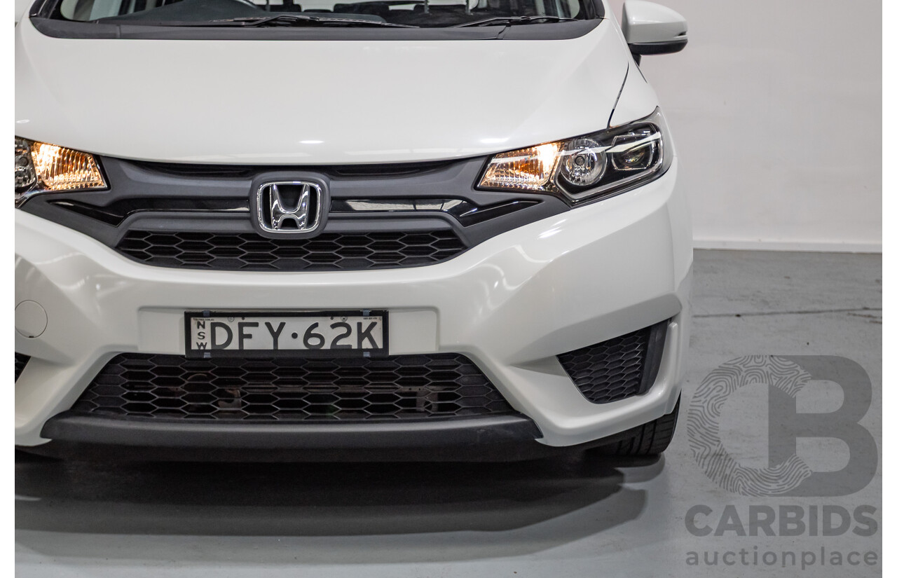 03/2016 Honda Jazz VTi GK MY16 5D Hatchback Orchid White Pearl 1.5L