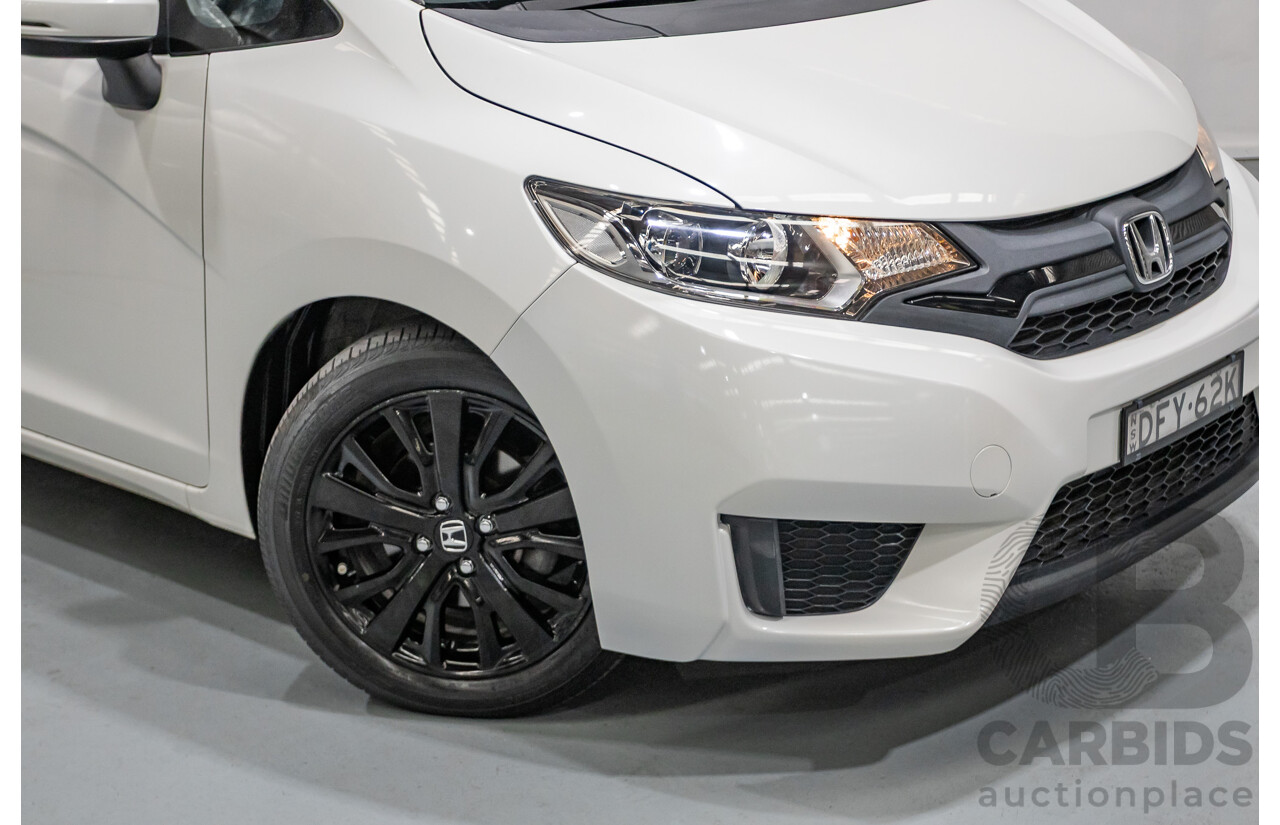 03/2016 Honda Jazz VTi GK MY16 5D Hatchback Orchid White Pearl 1.5L