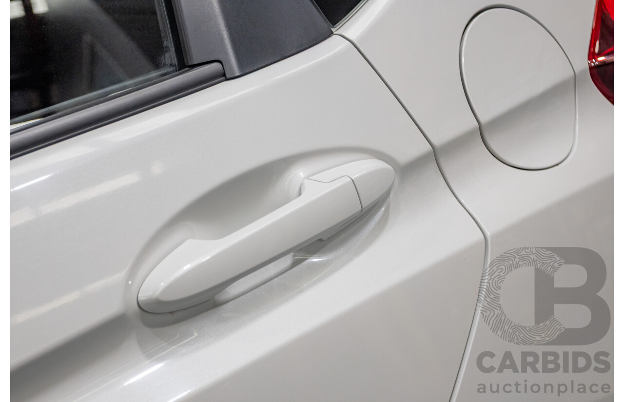 03/2016 Honda Jazz VTi GK MY16 5D Hatchback Orchid White Pearl 1.5L