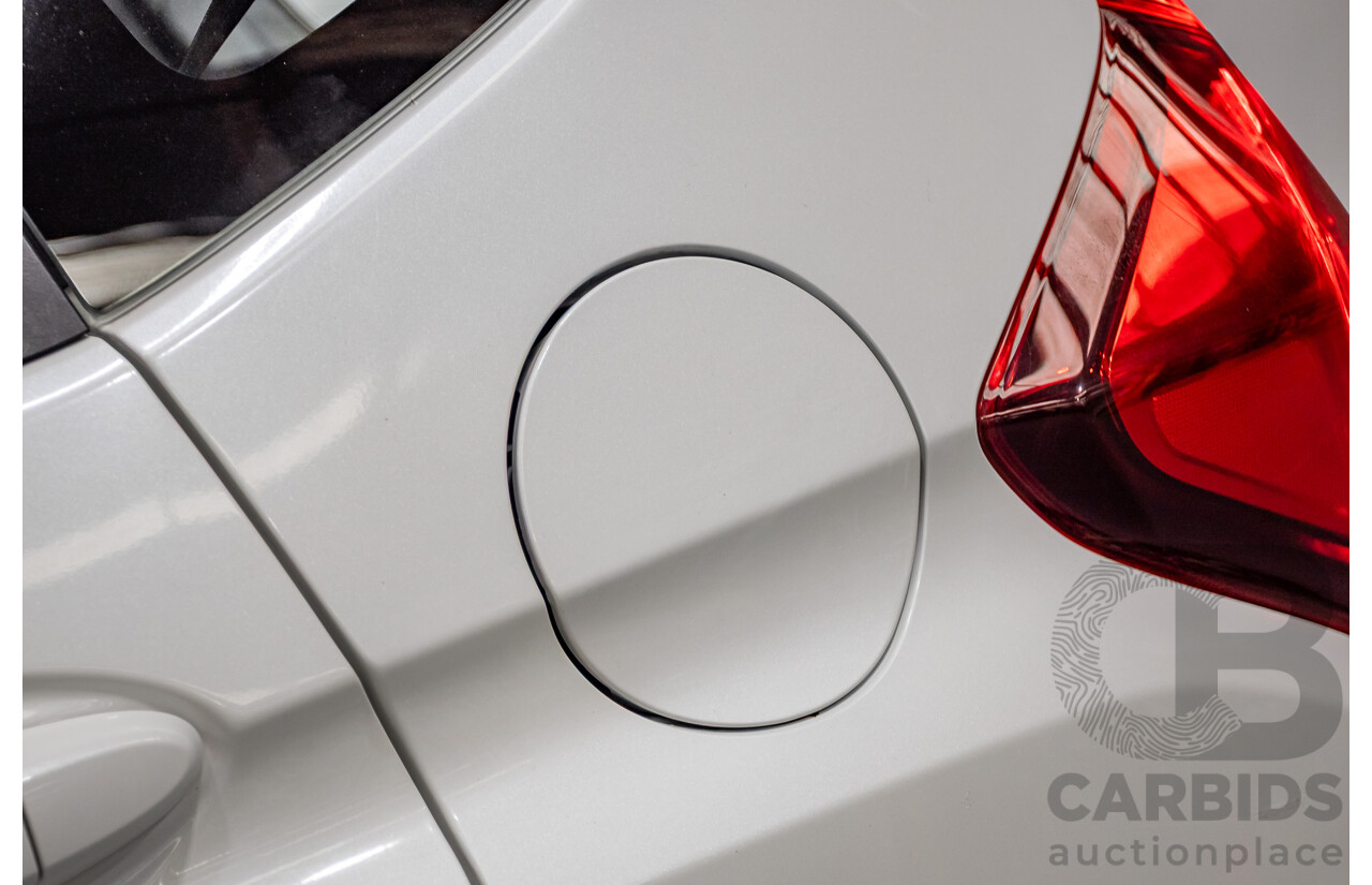 03/2016 Honda Jazz VTi GK MY16 5D Hatchback Orchid White Pearl 1.5L